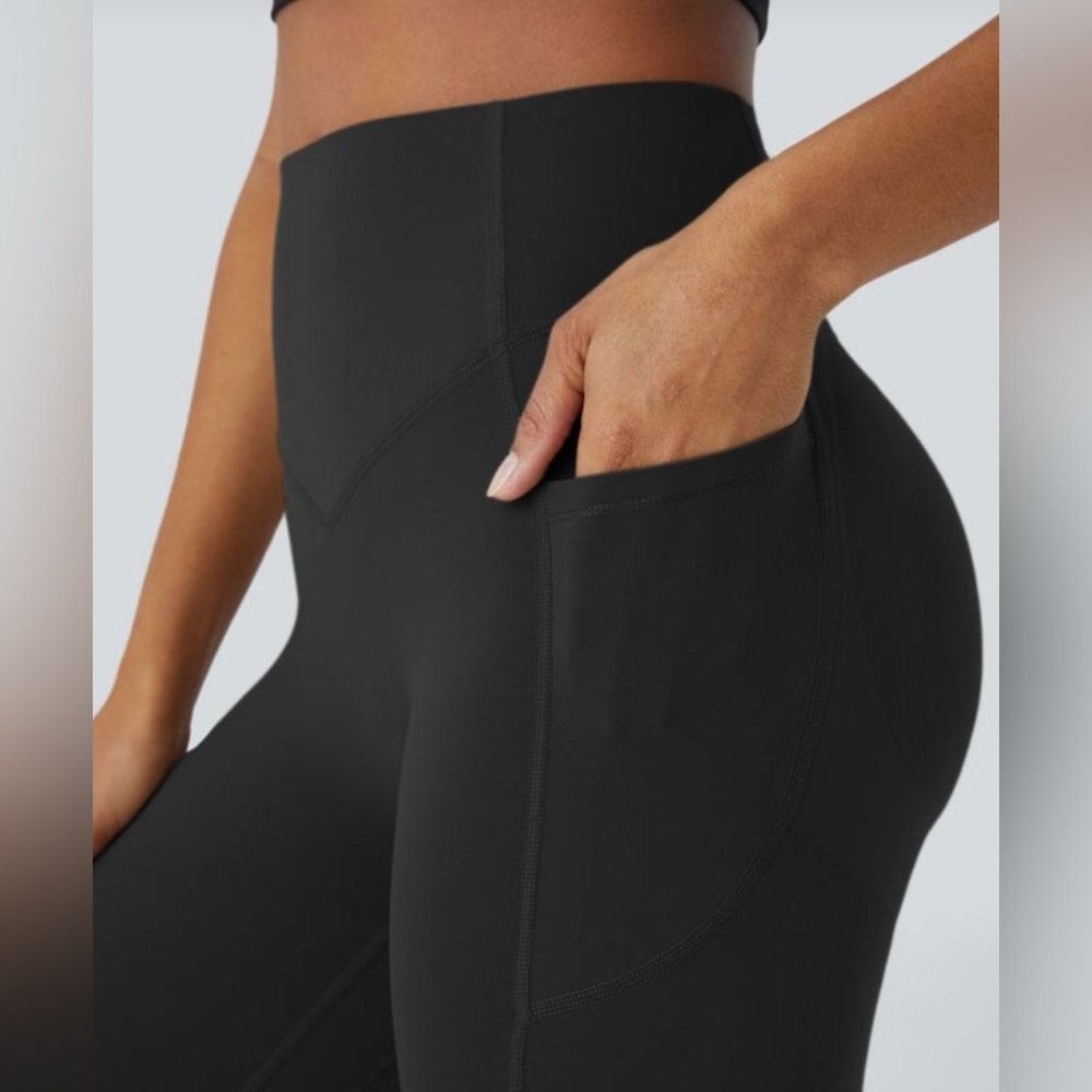 Halara UltraSculpt Tummy Control, Butt lifting/sinched Leggings - Picture 3 of 5